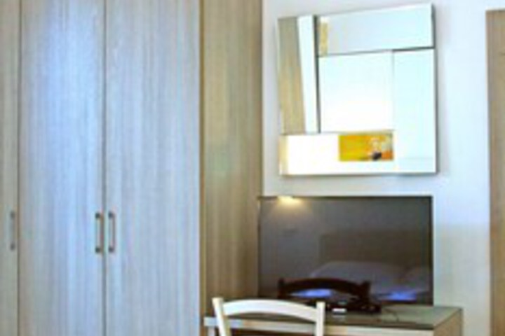 Room 42 of 45