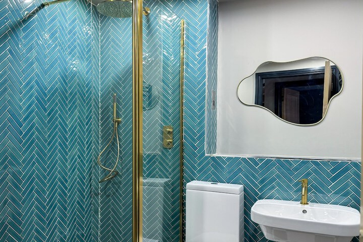 Room 61 of 75