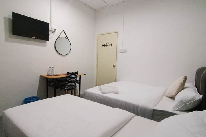 Room 19 of 30