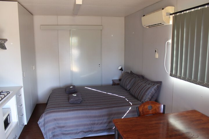 Room 5 of 64