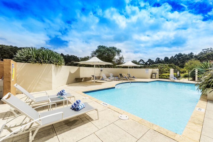 Pool Hotel