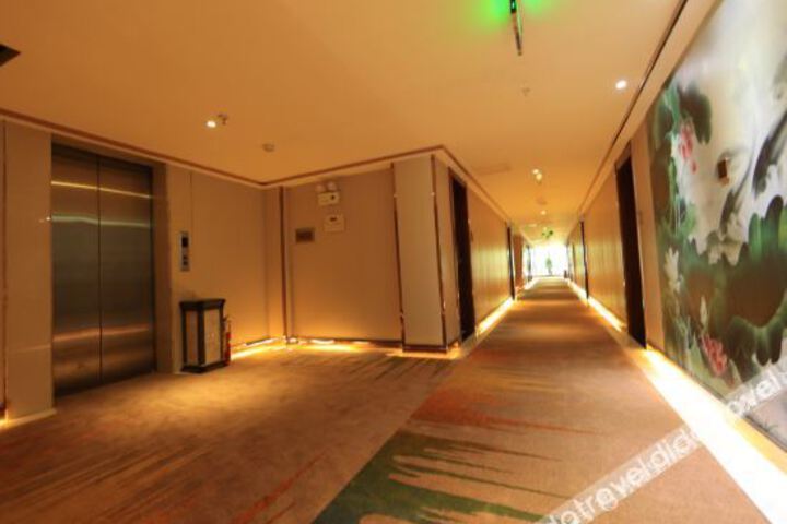 Hotel Interior 5 of 13