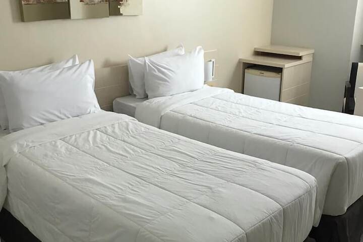 Room 21 of 50