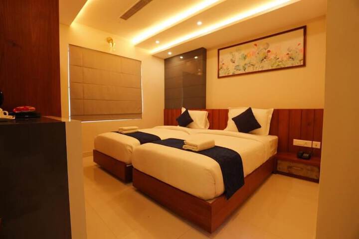 Room 13 of 53