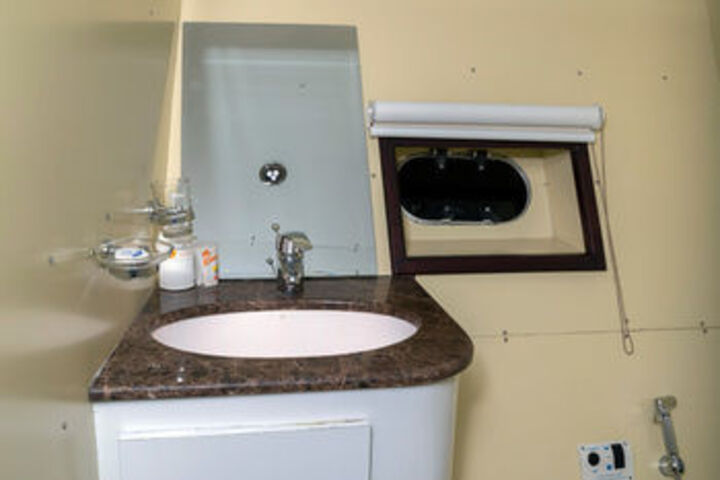 Room 3 of 48