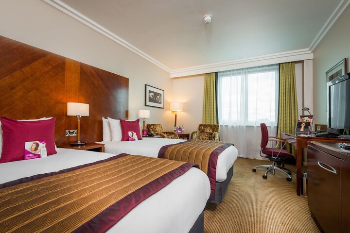 Room 18 of 130