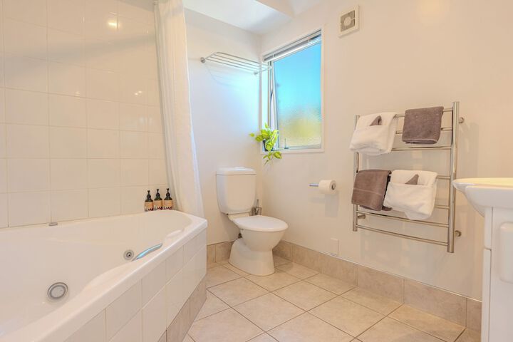 Room 36 of 62