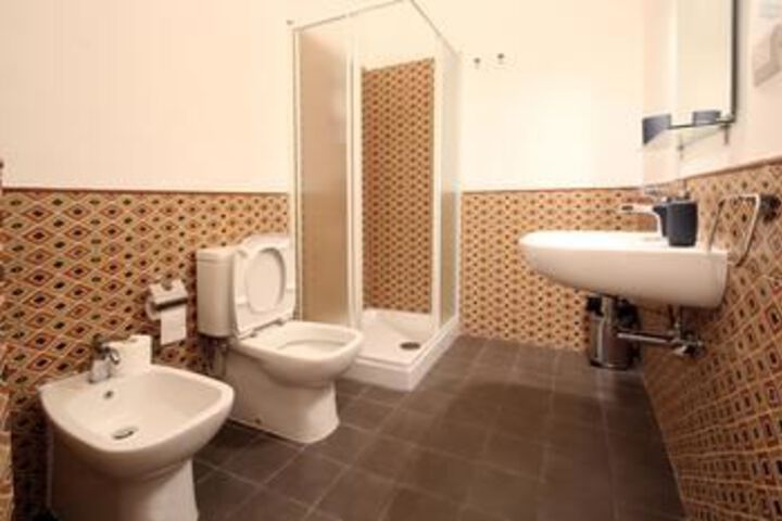 Room 2 of 9
