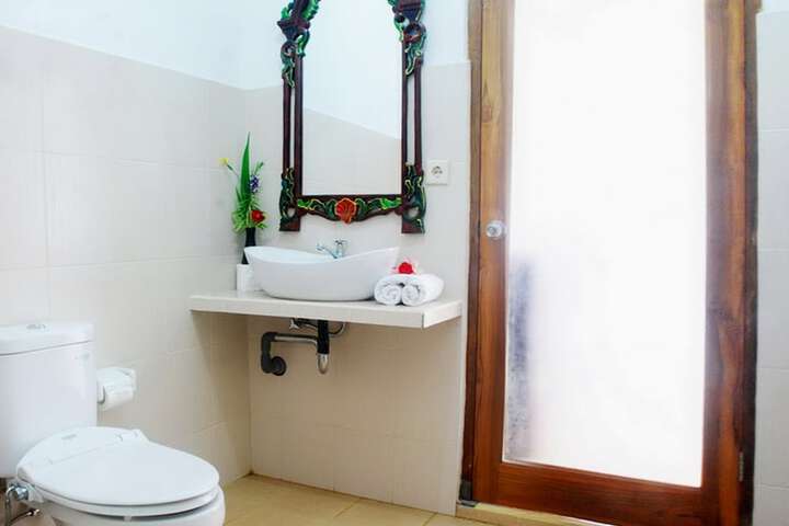 Room 9 of 35