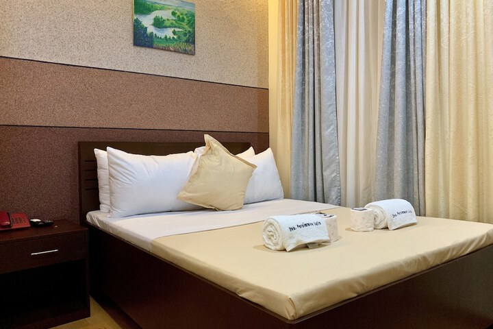 Room 5 of 26
