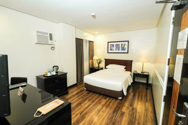 Room 18 of 66