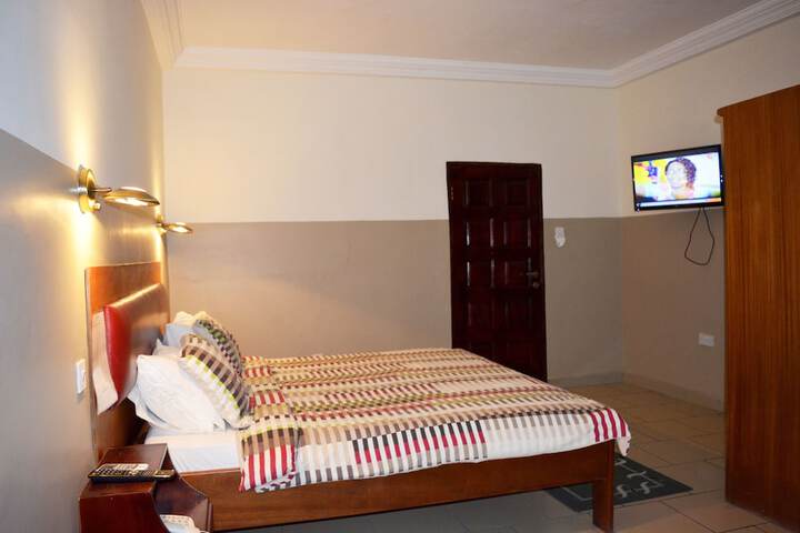 Room 15 of 50