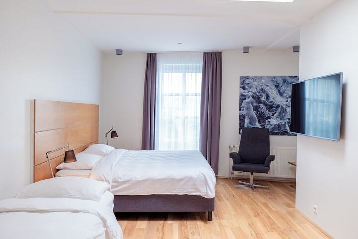 Room 28 of 54