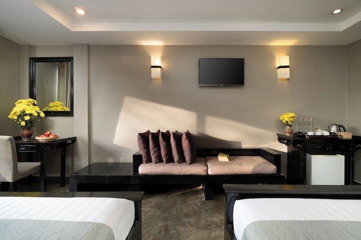 Room 53 of 96