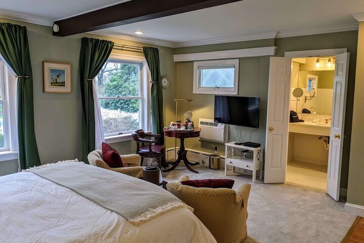 Room 52 of 258