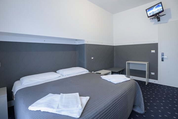 Room 14 of 46