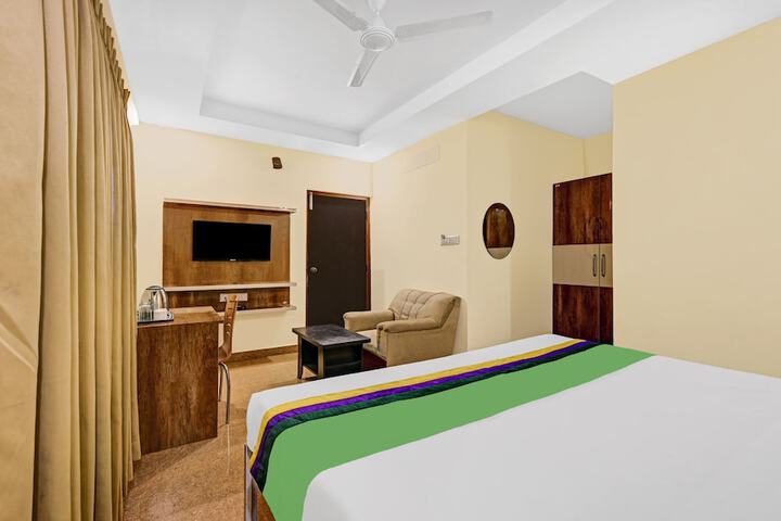 Room 12 of 22