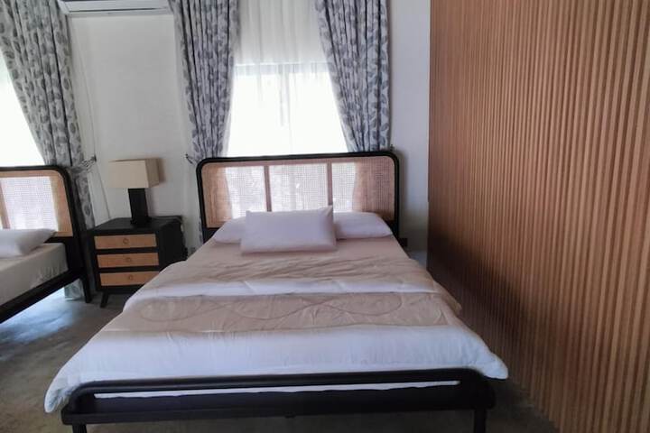Room 13 of 48