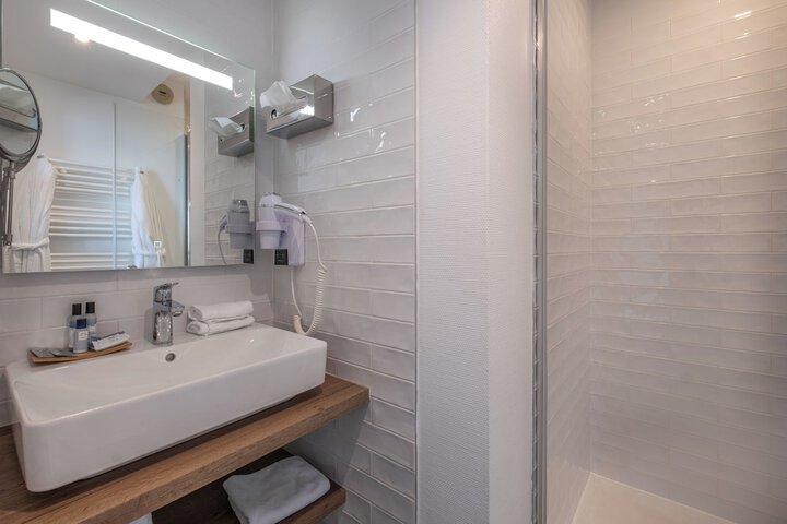 Room 7 of 20