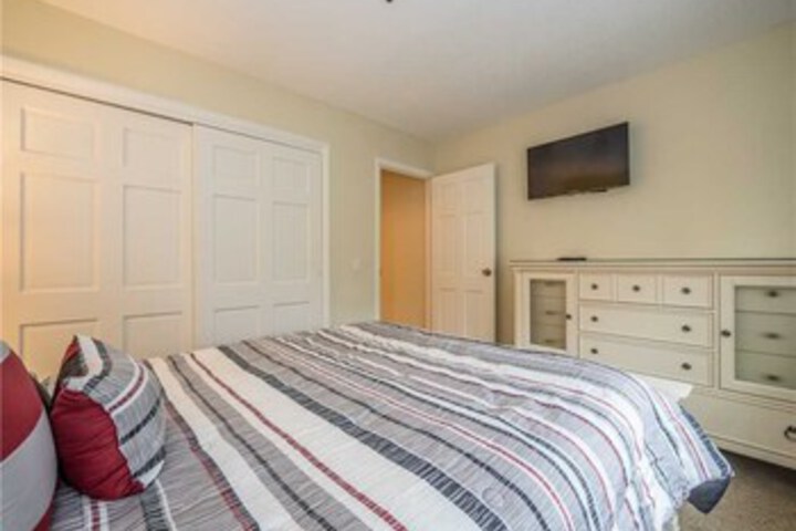 Room 28 of 29