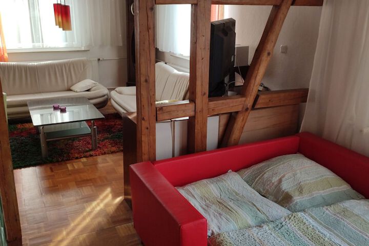Room 32 of 54