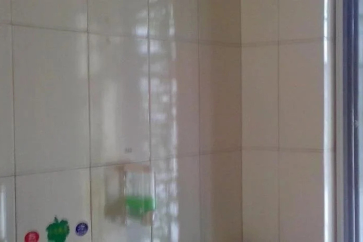 Room 15 of 26