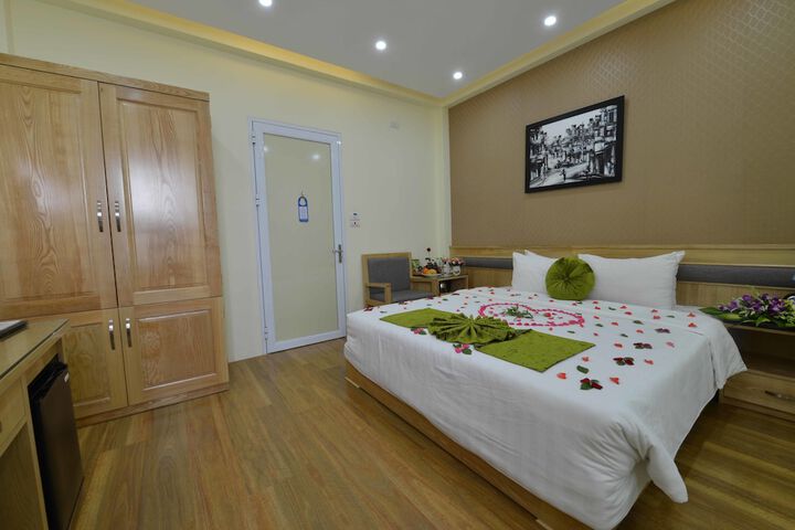 Room 27 of 52