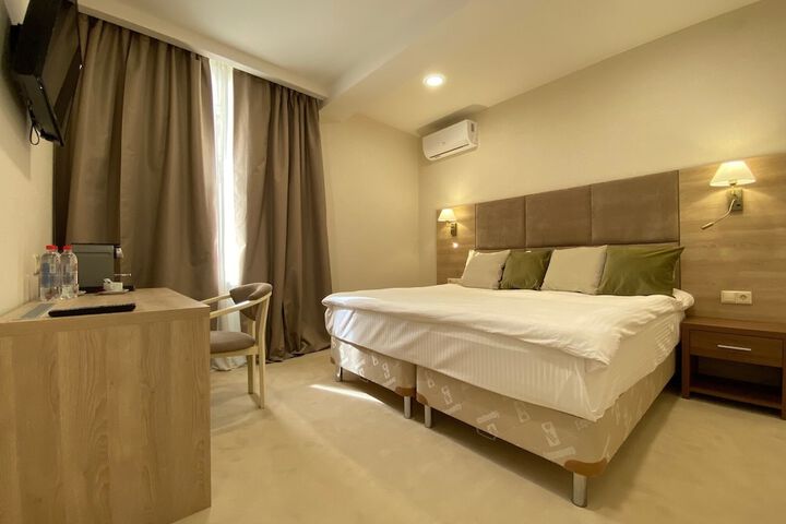 Room 26 of 54