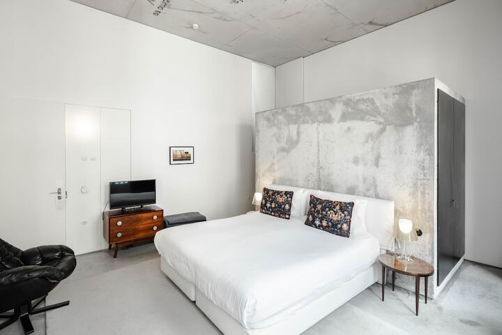 Room 30 of 55