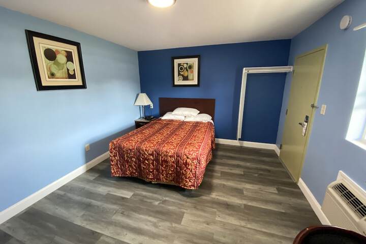 1 Queen Bed (37 of 69)