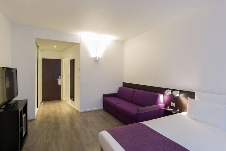 Room 48 of 278