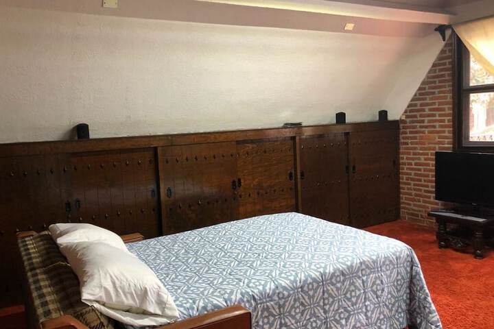 Room 6 of 21
