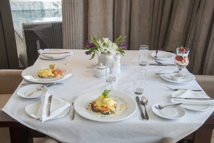 Breakfast/Coffee Service 31 of 44