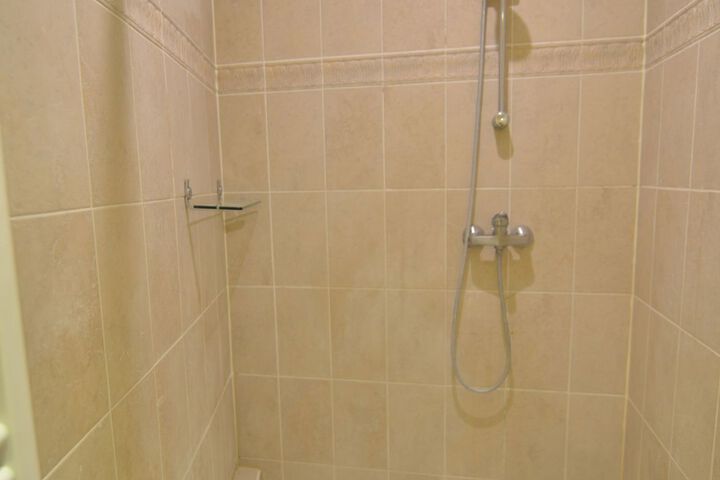 Room 7 of 26