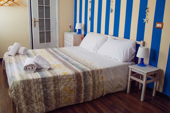 Room 12 of 29
