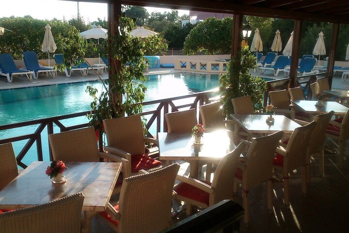 Pool 34 of 44