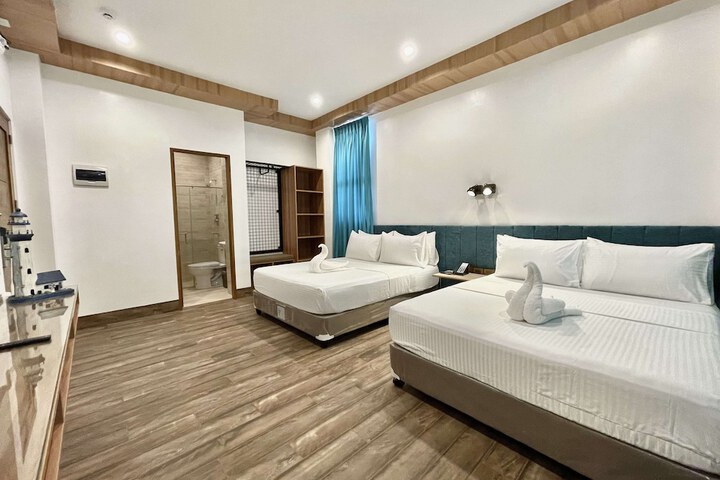 Room 21 of 52