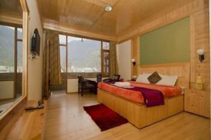 Room 14 of 26