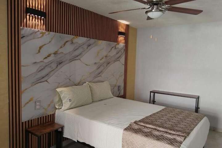 Room 3 of 7