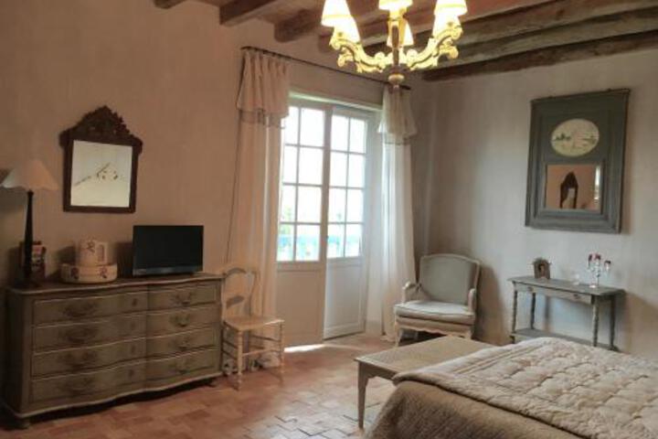 General 32 of 52