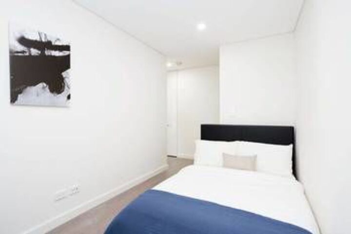 Room 7 of 20