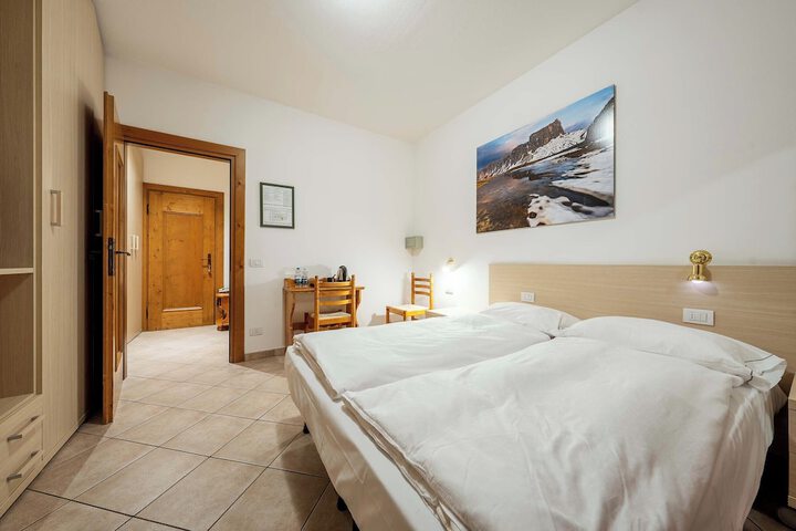 Room 20 of 36