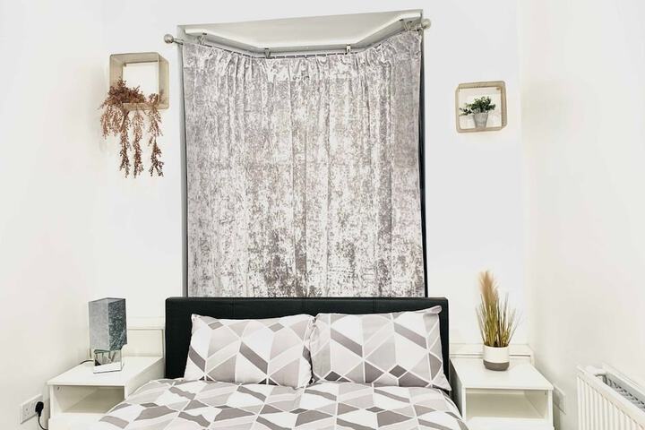 Room 15 of 24