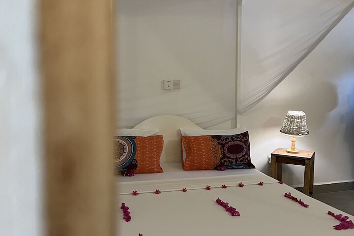 Room 9 of 150