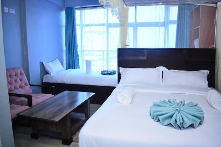 Room 8 of 15