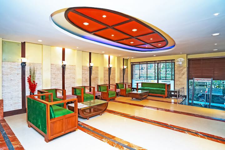 Hotel Lobby