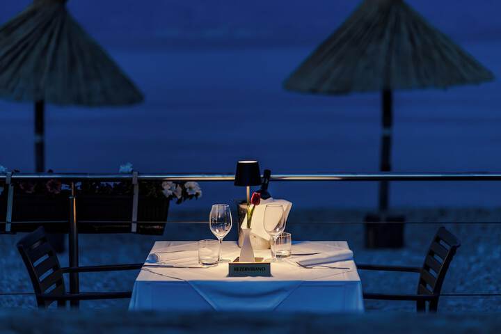 Dining 176 of 235