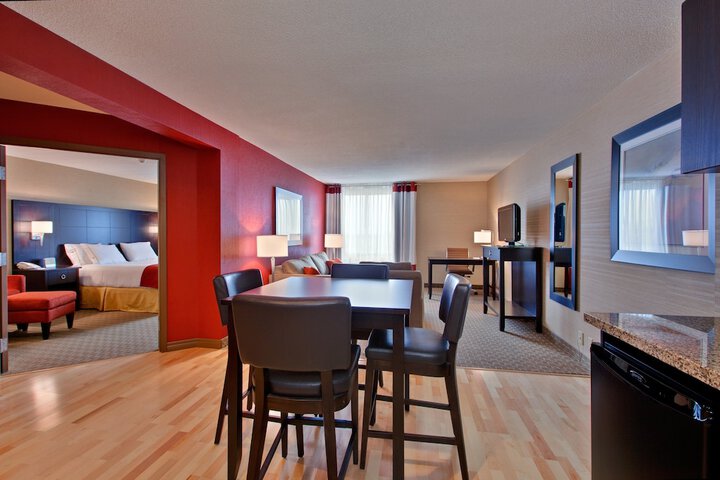 Room 3 of 56