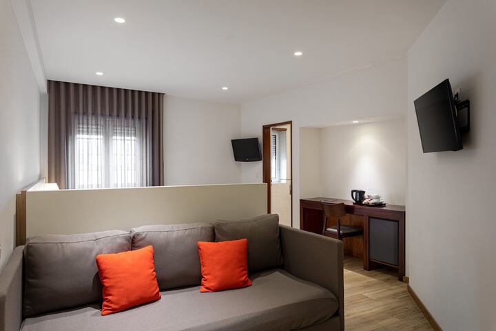 Room 30 of 52