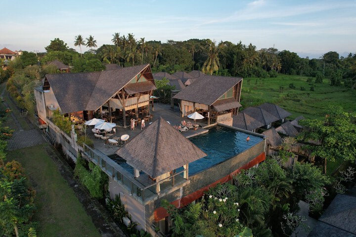 Hotel 96 of 99